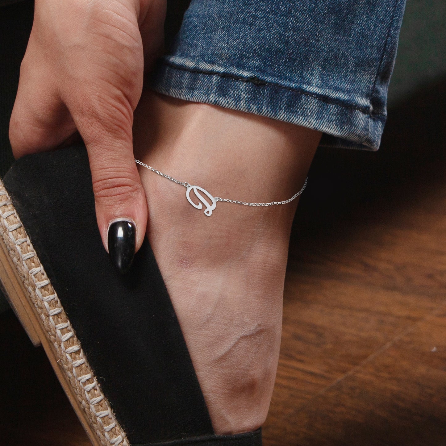 Script Initial Anklet